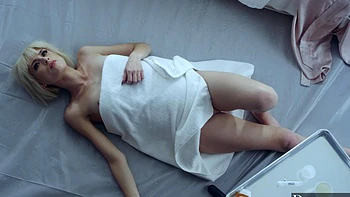 Manuel Ferrara shared a stunning blonde with his friend in an intense threesome.