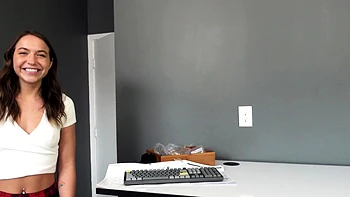 Kinky Family-Violet Reign: Naughty Stepdaughter Seduced Me