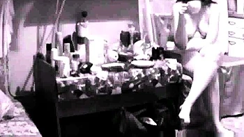 spy cam- naked stepmother puts on make up