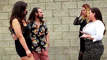 Cumthirsty CFNM babes gives BJ to guy