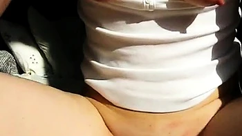 American Amateur Loves Getting Fucked on Cam