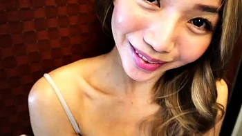 Princess Leni - Horny After First Date