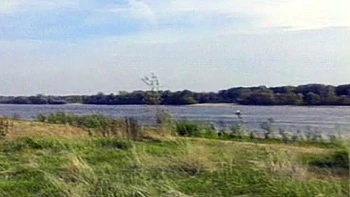 Amateur blondes pov blowjob and hardcore fun with lucky dude