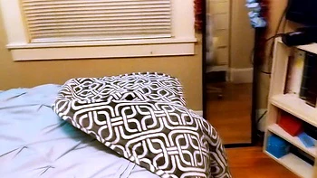 Sexy Webcam Chick Hardcore Masturbating