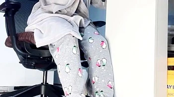 SnowPrincess aka snowpriness OnlyFans - This flipflop is so