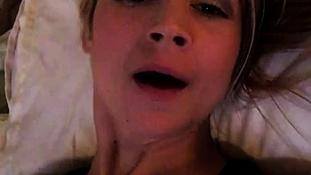 Amateur Close Up Squirting Masturbation