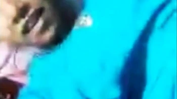 Telugu girl Sugandha Choppari showing her puku to her bf