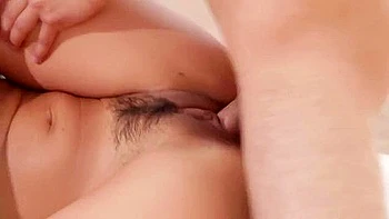 Ameena Green Hero - Green Eyes