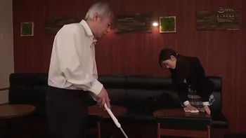 07393,Sensual play of Asian beauty