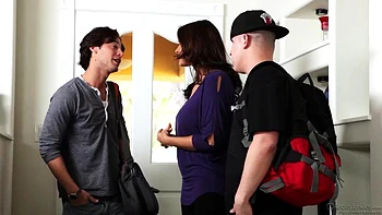 Sumo ft. Raylene  Raylin Ann: Blowjob, Cowgirl  Missonary Porn