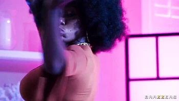 Curvy black goddess Ebony Mystique destroyed by dark penis