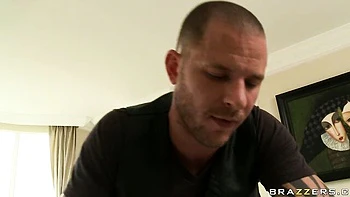 Pornstar with big boobs Lisa Ann impaled in the missionary pose