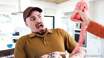 Morning fuck in the bathroom with a big-boobed girlfriend Reyna Belle