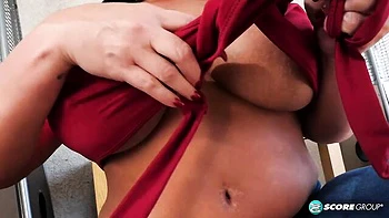 BBW sweetheart Kailani Kai nicely plays with her wet shaved pussy