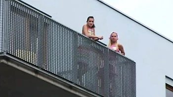 Skinny fit model with good bottom Sunny Jay likes anal penetration