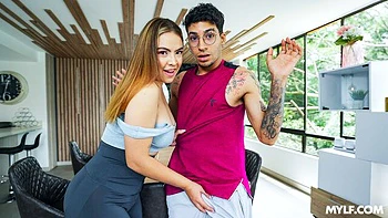 Reagan Foxx and Diana Grace are enjoying big loaded dicks