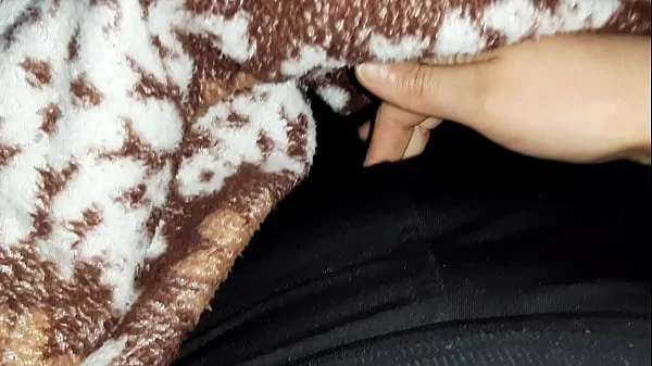 While the masseuse was giving me a massage on my feet, I masturbated and finished - Lesbian Illusion Girls
