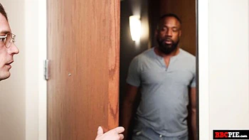 White doll Mckenna Lynn and gigantic black cock in her hole