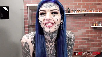 Amber and Amber's tattooed sex