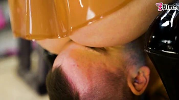 Anuskatzz and Lily Lu's sits on face action by Dirty Dreaz