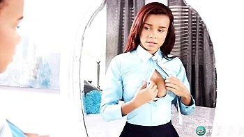 Watch bubbly Raven Redmond's clip