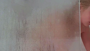 Hot amateur blonde pregnant toying her pussy solo