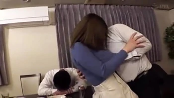 07389,Lewd SEX with exposed breasts!