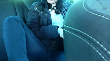 Alicia gets naughty without wasting a second! - Jacquie et Michel TV