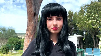 Stacy, 27 years old, elegant rascal with perfect curves… - Jacquie et Michel TV