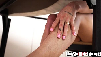 Audrey Reid's hd porn by Love Her Feet