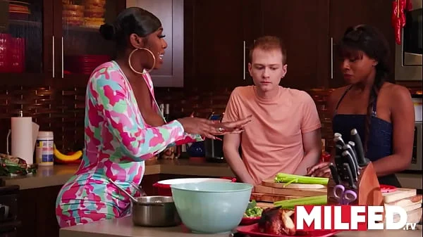Big Black Woman Eating During Sex - MILFED