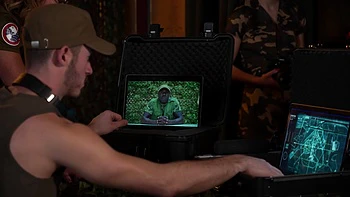 Jessy takes advantage of Alex's weakness - Jacquie et Michel TV