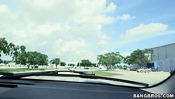 Cute college amateur swallows jizz between class