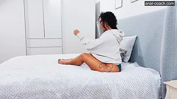 Kudrashka Ksu Has Her First Time Anal Experience