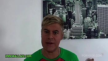 Christmas Surprise Threesome For Cuvry Nikky Dream – Immoral Live 4k