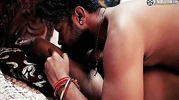 Honeymoon Full Video