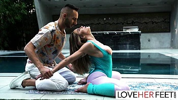 Insatiable Aderes Quin - feet xxx - Love Her Feet