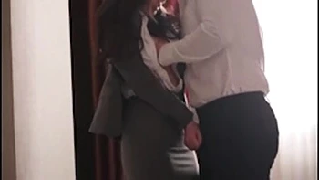 00894,A good woman is in full sex appeal!