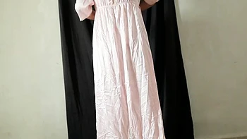 Gaun Satin Baru Striptease Softcore