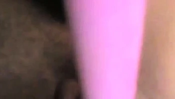 Solo Cam Girl Pleasures Herself