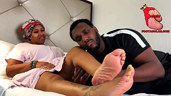 QueenTacular - Step Aunty Kee Will Make You Feel Better Fj