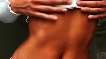 Amateur Webcam Teen Masturbates And Teases