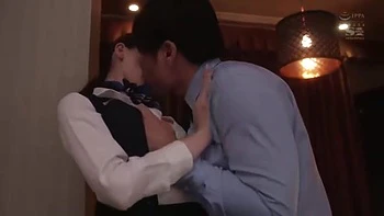 07548,A bitch is fully exposed during sex!