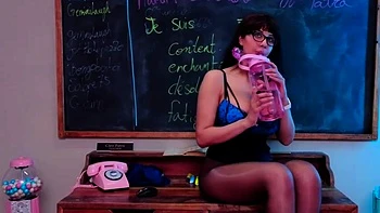 Leann amateur beautiful brunette with big boobs