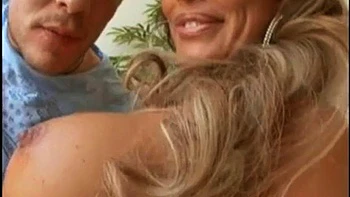 Sexy Latin Cougar: Blowjob, Doggy  Cowgirl Porn