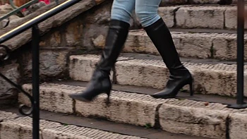 Straight to the point with Jennifer, 25! - Jacquie et Michel TV