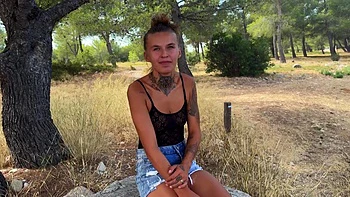 It is impossible to exhaust Sya, 33 years old! - Jacquie et Michel TV