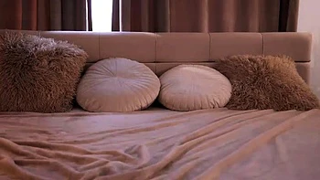 Amateur Webcam Cute Teen Plays Solo