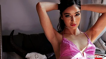 A goddess on her own terms