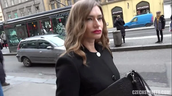 Me follo a una agente rusa